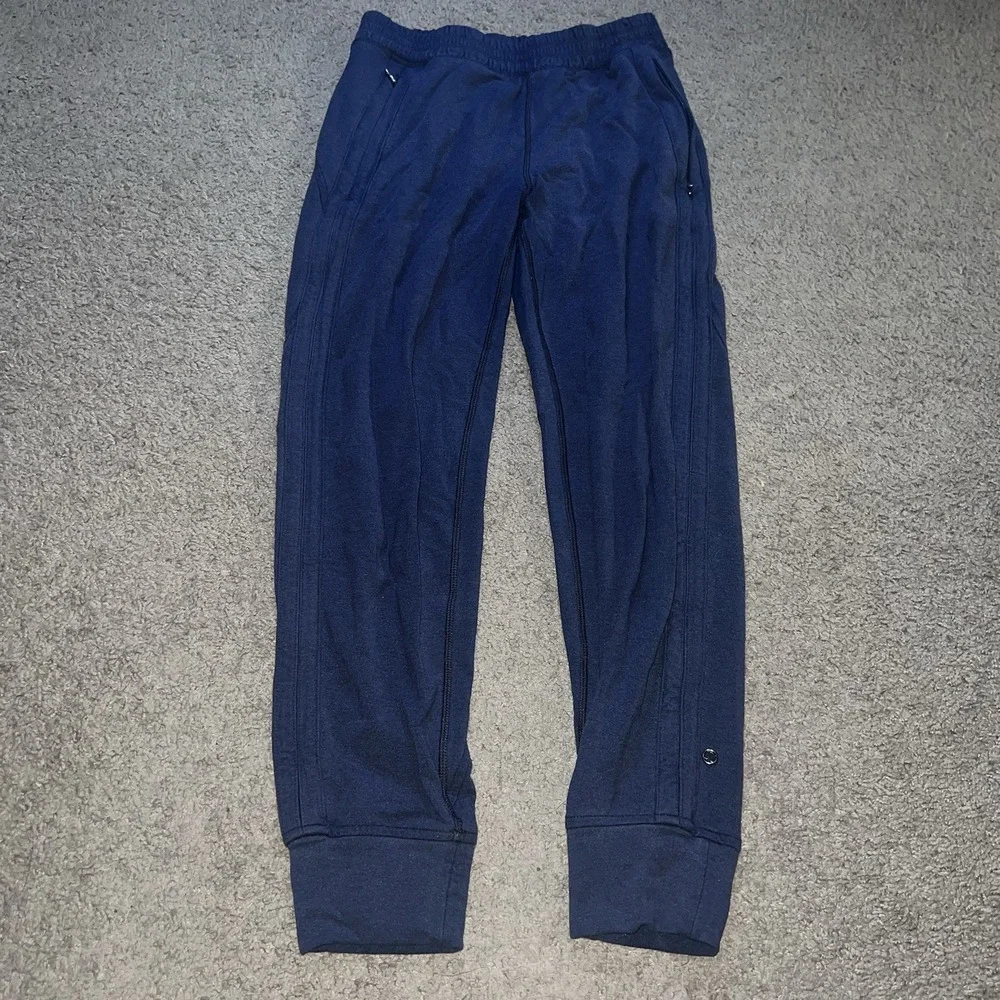 lululemon Women's Navy Blue Jogger Pants size 4